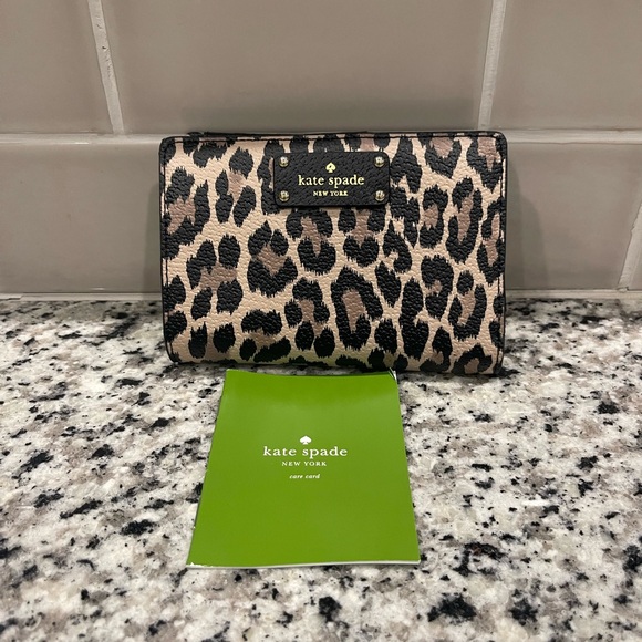 Kate Spade New York Black Grove Street Leopard Tellie Leather Wallet - Picture 1 of 3